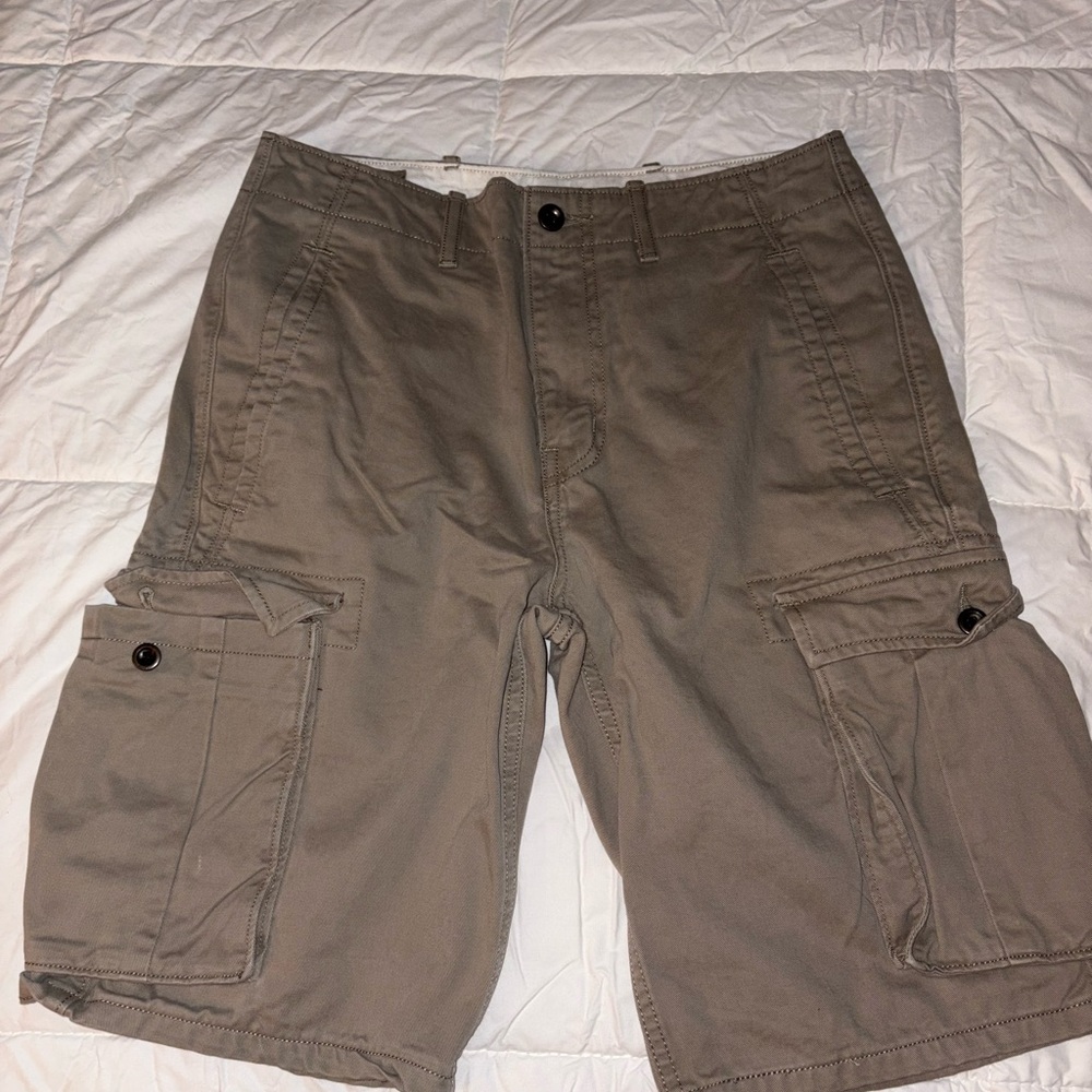 Levi’s Men's Tan Cargo Shorts 29